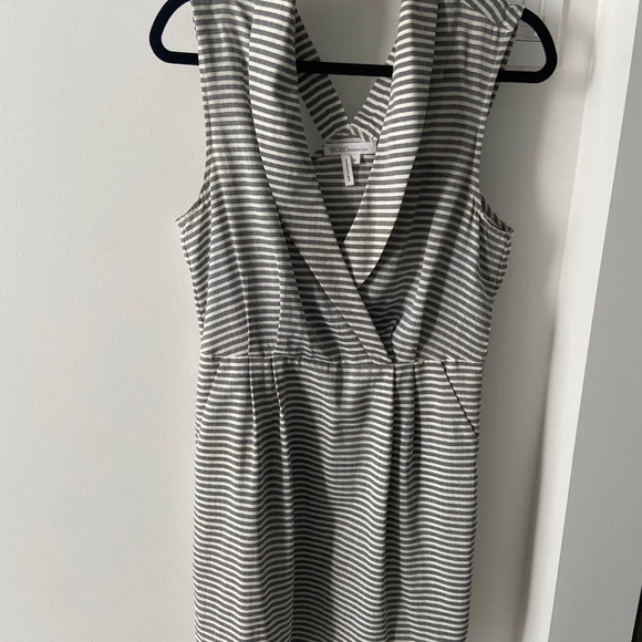 Bcbg women’s blue and white stripe dress size 10usa - Picture 1 of 3